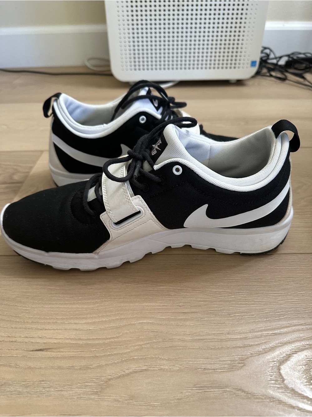 Nike SB Trainerendor Men’s Size 11 616575-011 View 6